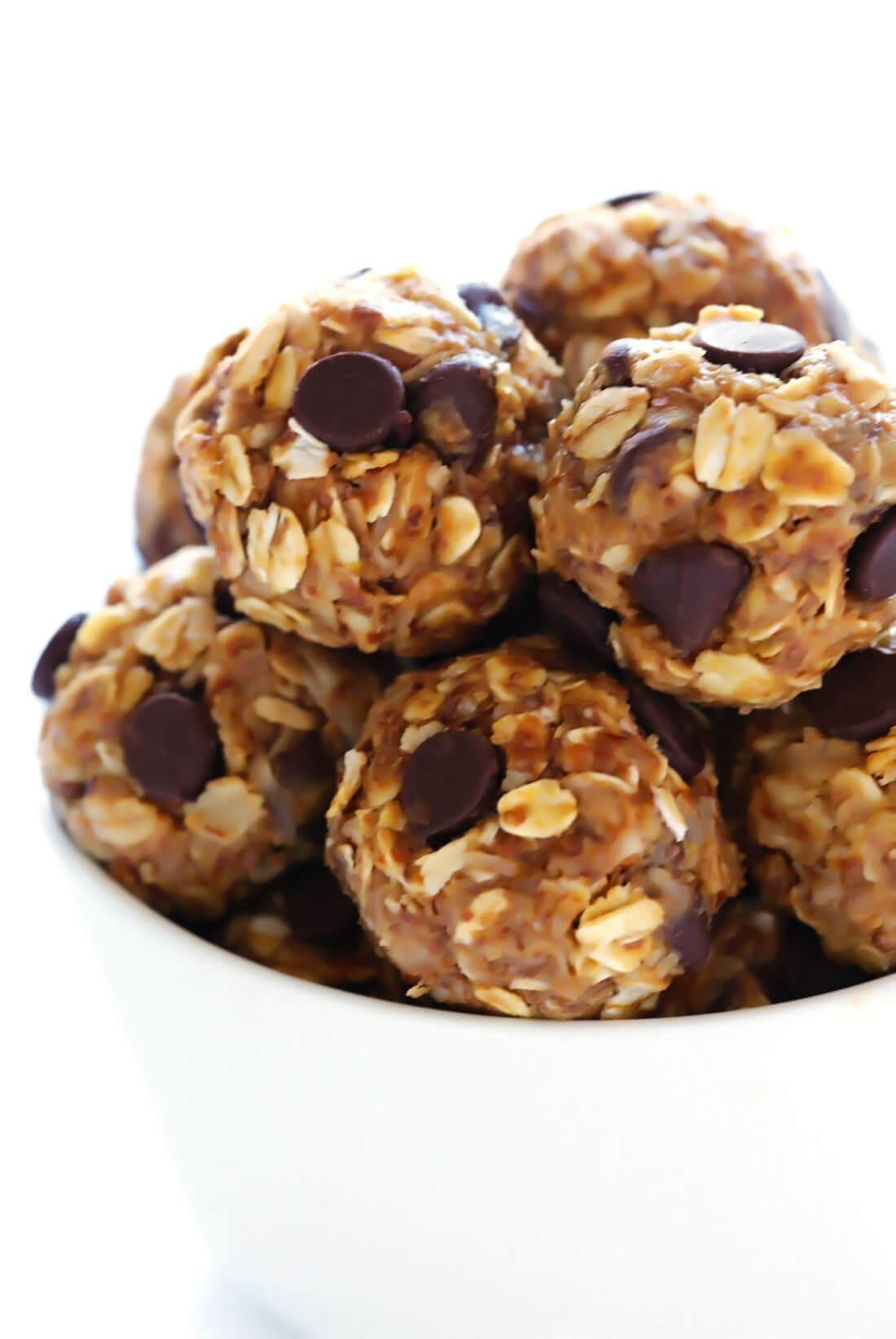Peanut Butter Chocolate Chip Protein Bites